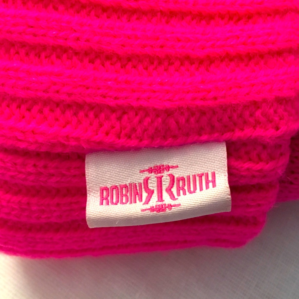 Robin Ruth JAMAICA 🇯🇲 pom pom hat - Picture 3 of 8